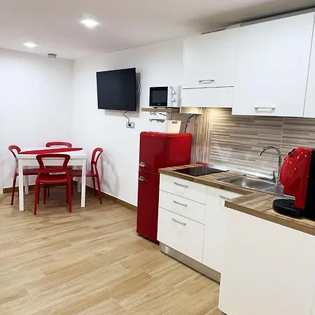 Dimora Presutto Апартаменты Неаполь